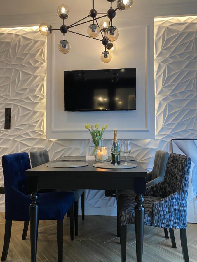 Family & Business Sauna No 6 Lesny Nad Zalewem Cedzyna - 1 Bedroom With Private Sauna, Terrace, Parking, Catering Options Апартаменти